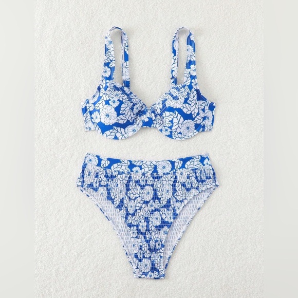 unknown Other - Brand New Floral Blue and White Bikini Set - SZ L